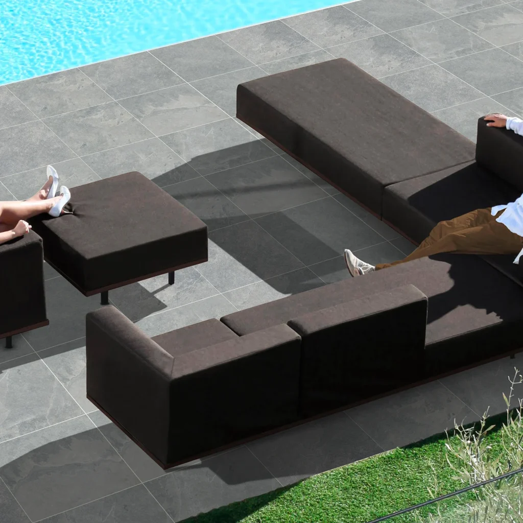 Marble-effect tiles in Uganda